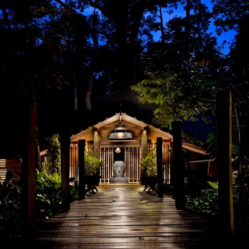 Kinabatangan Wildlife Safari (Villa & by Boat)