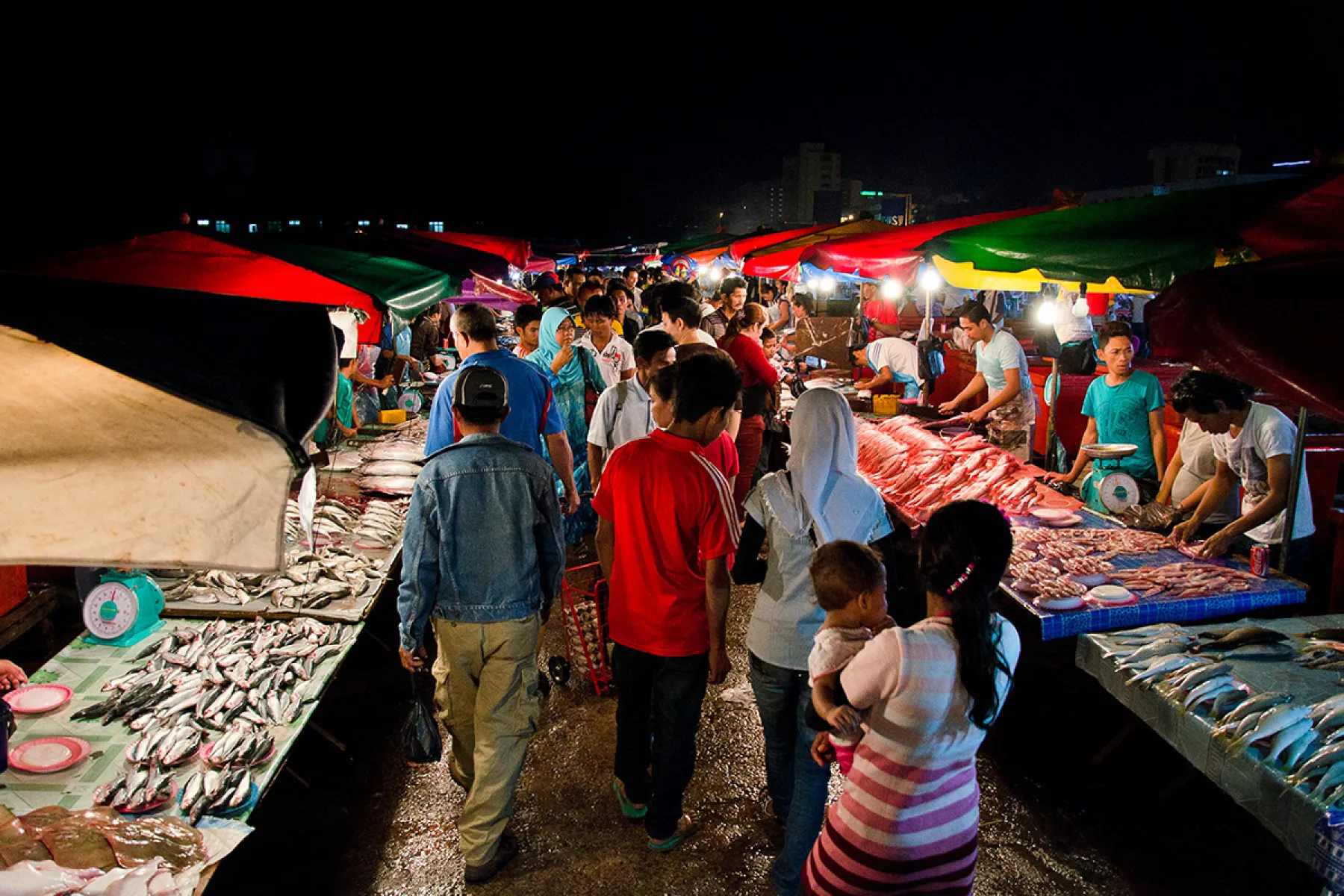 Night Market scene in Kota Kinabalu