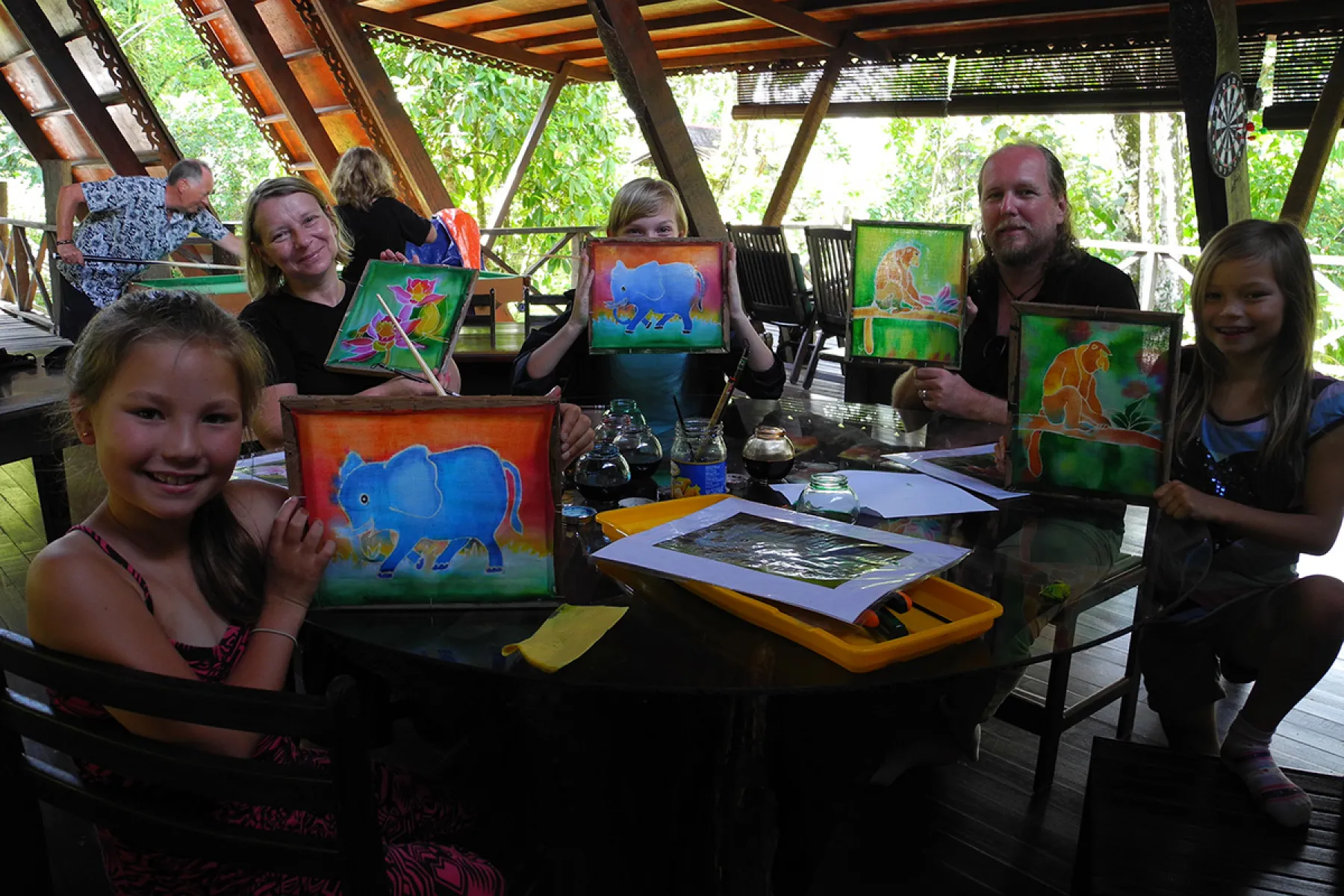 Children batek painting activity