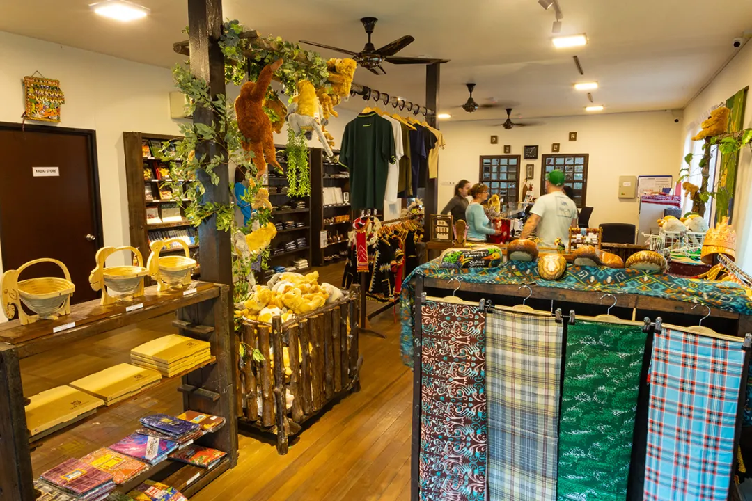 Our giftshop Kadai is a wonderful place to pickup some Borneo designed clothing and souvenirs
